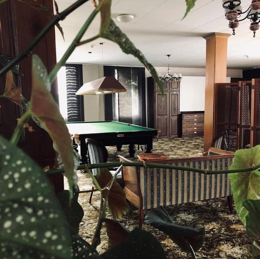 Hotel Regina Terme Leukerbad Bagian luar foto