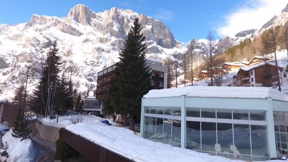 Hotel Regina Terme Leukerbad Bagian luar foto