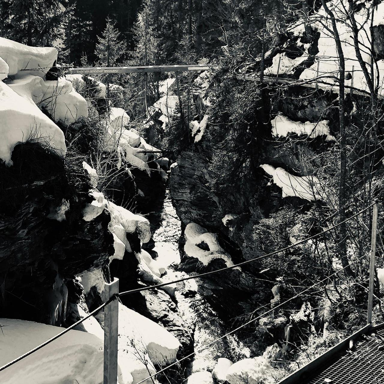 Hotel Regina Terme Leukerbad Bagian luar foto
