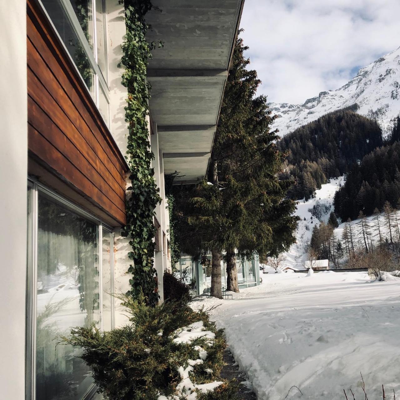 Hotel Regina Terme Leukerbad Bagian luar foto